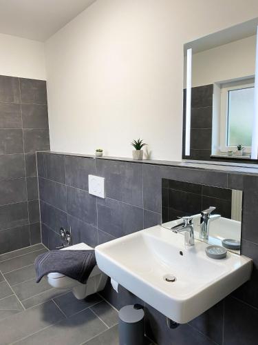 Ένα μπάνιο στο Route 66 Appartement