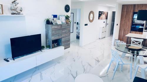 oasis beach El raso XIV