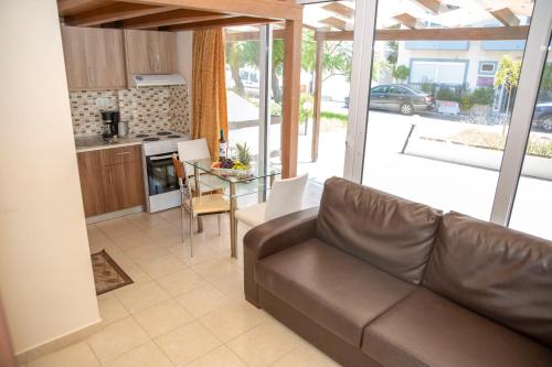 Alia Apartments and Suites