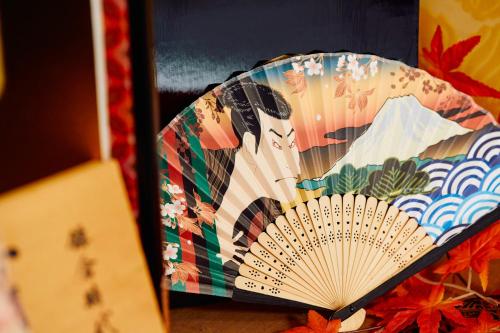 Gambar di galeri bagi Villa Hakone Kabuto 古民家旅館 150平米 バス停迄一分 準天然温泉 最大12名 di Sekishoato
