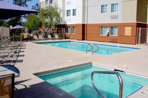 Sonesta Simply Suites Phoenix Glendale Image
