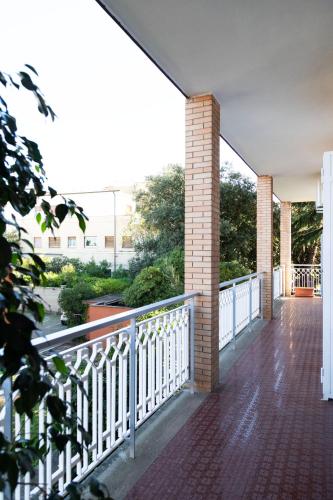 AURELIA LORIS HOUSE