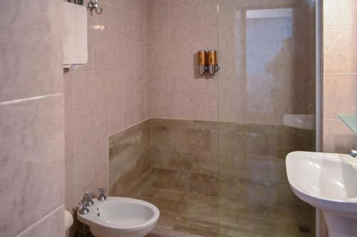 Imagen de la galería de Hotel San Carlos, en General Juan Madariaga