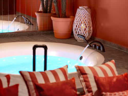 Chouchou Hotel photo 118
