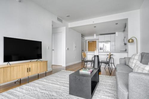 Galeriebild der Unterkunft Rincon Hill 1BR w WD Gym Pool nr Tech HQs SFO-778 in San Francisco