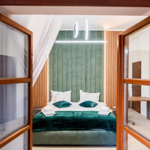 Wanderer Hotel & Restaurant