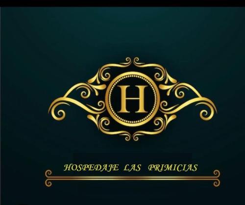 um logótipo dourado com uma letra l sobre um fundo azul em HOSPEDAJE las PRIMICIAS RIOBAMBA 104 em Riobamba
