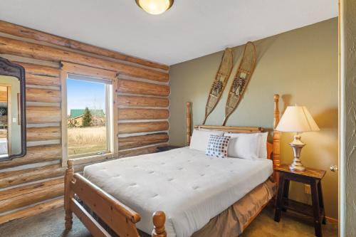 Katil atau katil-katil dalam bilik di Teton Pass Perch