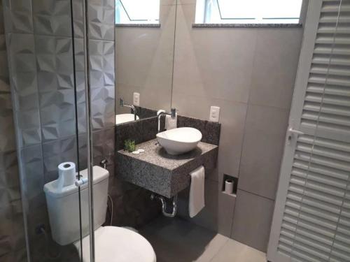 Ένα μπάνιο στο HOTEL RECANTO DOS IPÊS (UNIDADE 2)