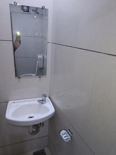 Un baño de Hotel Marina