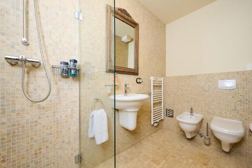 Ένα μπάνιο στο Art Apartments Sievering