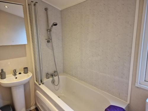 Ένα μπάνιο στο Billing Aquadrome- Bird Lake Pastures Holiday Caravan Sleep 6