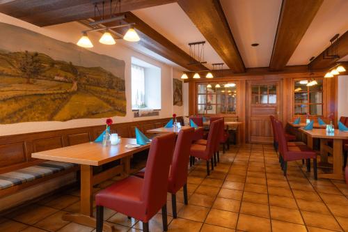 Hotel-Gasthaus "Krone"にあるレストランまたは飲食店