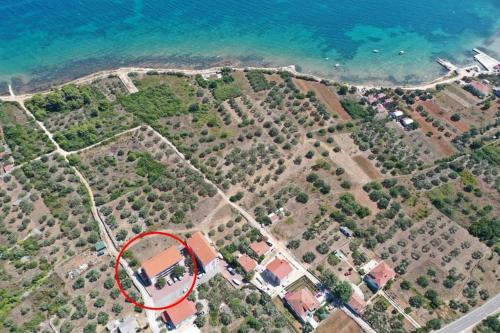 Apartments with parking space Kraj, Pasman - 22000