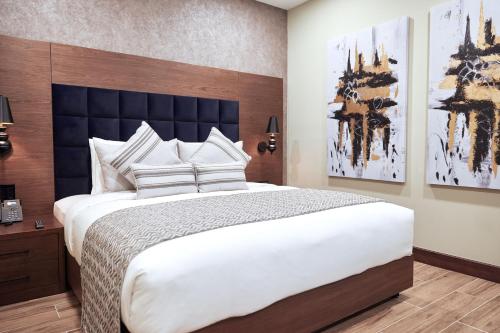 Кровать или кровати в номере Yogh Hospitality
