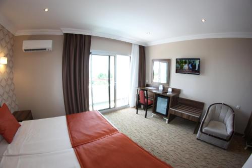 Hotel Billurcuにあるベッド