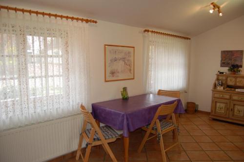 Fotografie z fotogalerie ubytování Ferienhaus Weingarten v destinaci Bad Fallingbostel