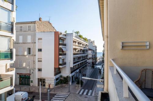 1-Br apartment in the heart of Cannes