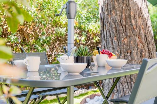 Garden-level apartment 10-min on foot to City Center
