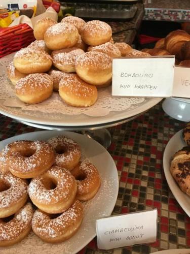 Jídlo v hotelu nebo okolí