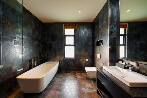 Koupelna v ubytování Yao Bada Badoo Boutique Resort