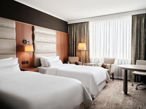 Posteľ alebo postele v izbe v ubytovaní The Westin Warsaw