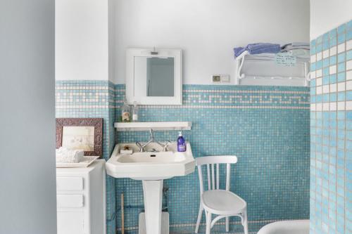 "Maison 1850 Paris 18" Chambre R avec terrasse et parking en option