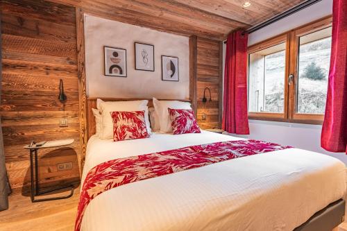 Ένα ή περισσότερα κρεβάτια σε δωμάτιο στο CHALET CHARMING BED and BREAKFAST