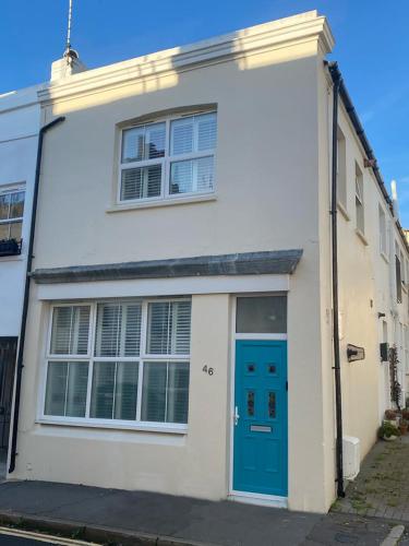 Beautiful Brighton Home photo 7