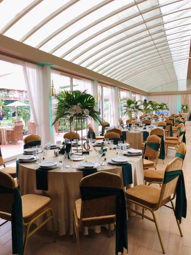 Vinum Hotelにあるレストランまたは飲食店