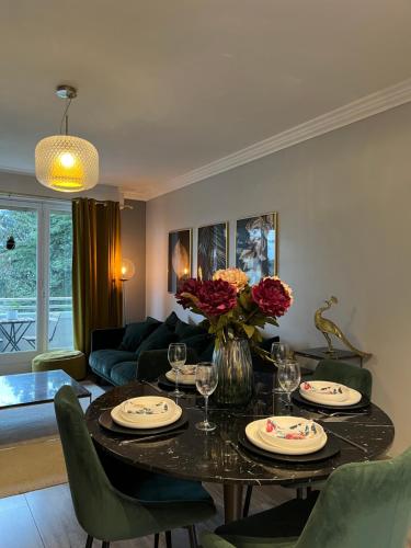 Gallery image of T2 Haut Standing, hypercentre terrasse ascenseur in Tourcoing