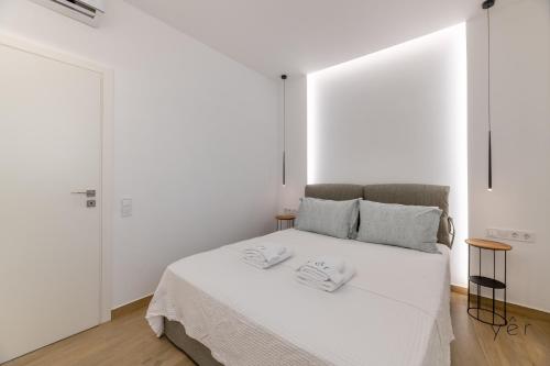 Terrace House for Festive Fun
