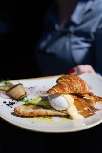 Jídlo v apartmánu nebo okolí