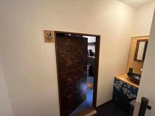 Foto sihtkohas Matsukawa asuva majutusasutuse ゲストハウス かぶろの庭 galeriist