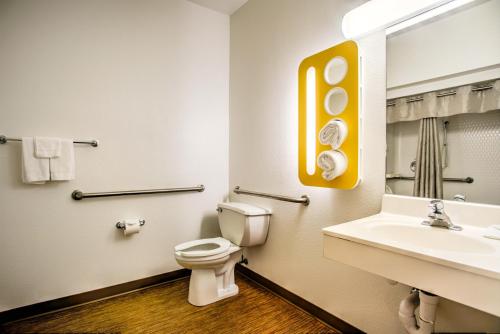Ванная комната в Motel 6-Missoula, MT