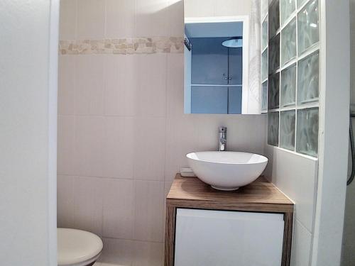 Studio lumineux au centre, balcon, 3 flocons Or - FR-1-344-930