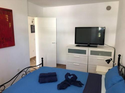 Modern 2 bed penthouse Américas centre of town with a pool and ocean views