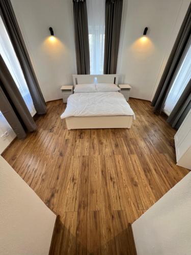 Postel nebo postele na pokoji v ubytování Hotel Cafe SokoLOVE