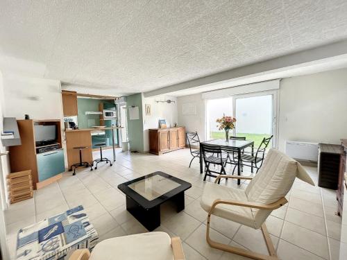 Zdjęcie z galerii obiektu Appartement Saint-Pair-sur-Mer, 3 pièces, 4 personnes - FR-1-361-455 w mieście Saint-Pair-sur-Mer