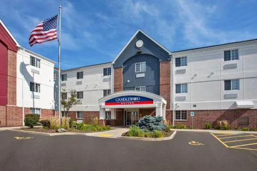 Candlewood Suites Kenosha - Pleasant Prairie by IHG in Waukegan
