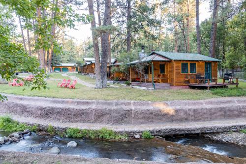 Ruidoso Lodge Cabin # 2 – Photos 4