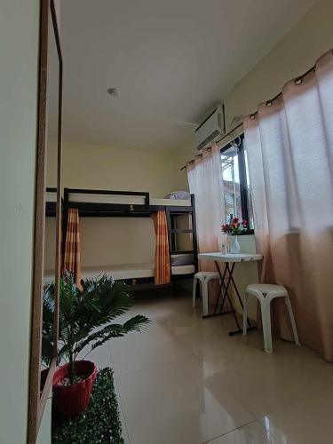 Фотография из галереи CheRi Backpackers Hostel в Моалбоале