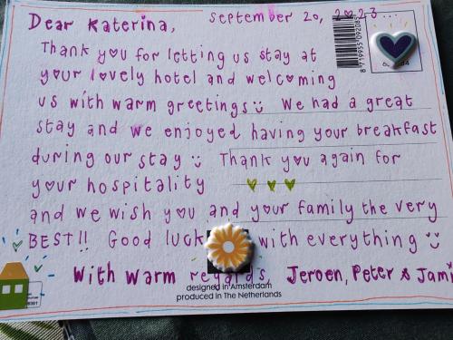 a letter to my mom thanking her for letting us stay at your lovely hotel at Golden Gate in Akhaltsikhe