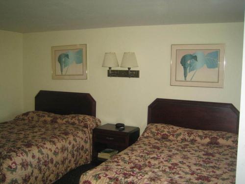 Cama o camas de una habitación en Budget Inn Carlisle