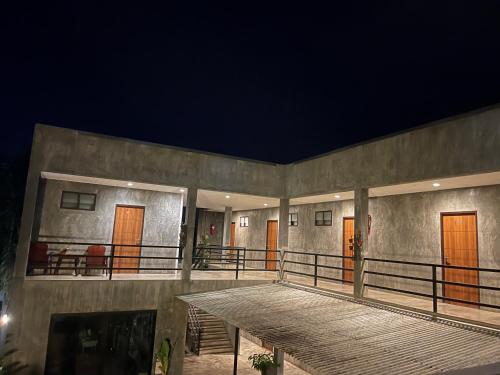 Come Moon Loft Hotelにあるバルコニーまたはテラス
