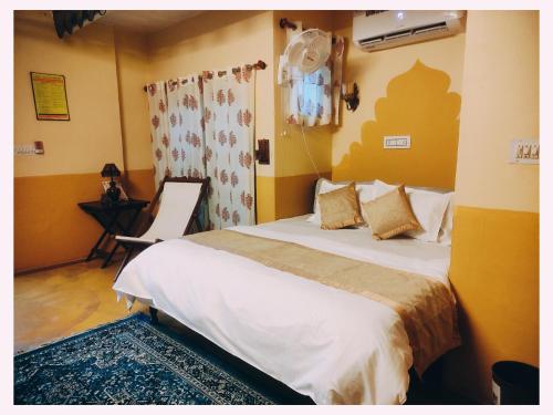 Легло или легла в стая в Raj Haveli- A Heritage Samode