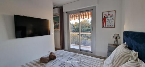 HOME ET HOLIDAY Le Petit Manseng
