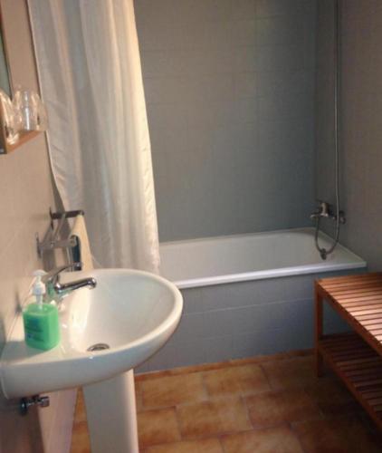 Gambar di galeri bagi Hostal Puerto de Santa Maria di El Puerto de Santa María