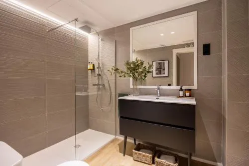 Edmond Vibes Puerta del Sol Suites photo 16