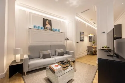 Edmond Vibes Puerta del Sol Suites photo 1